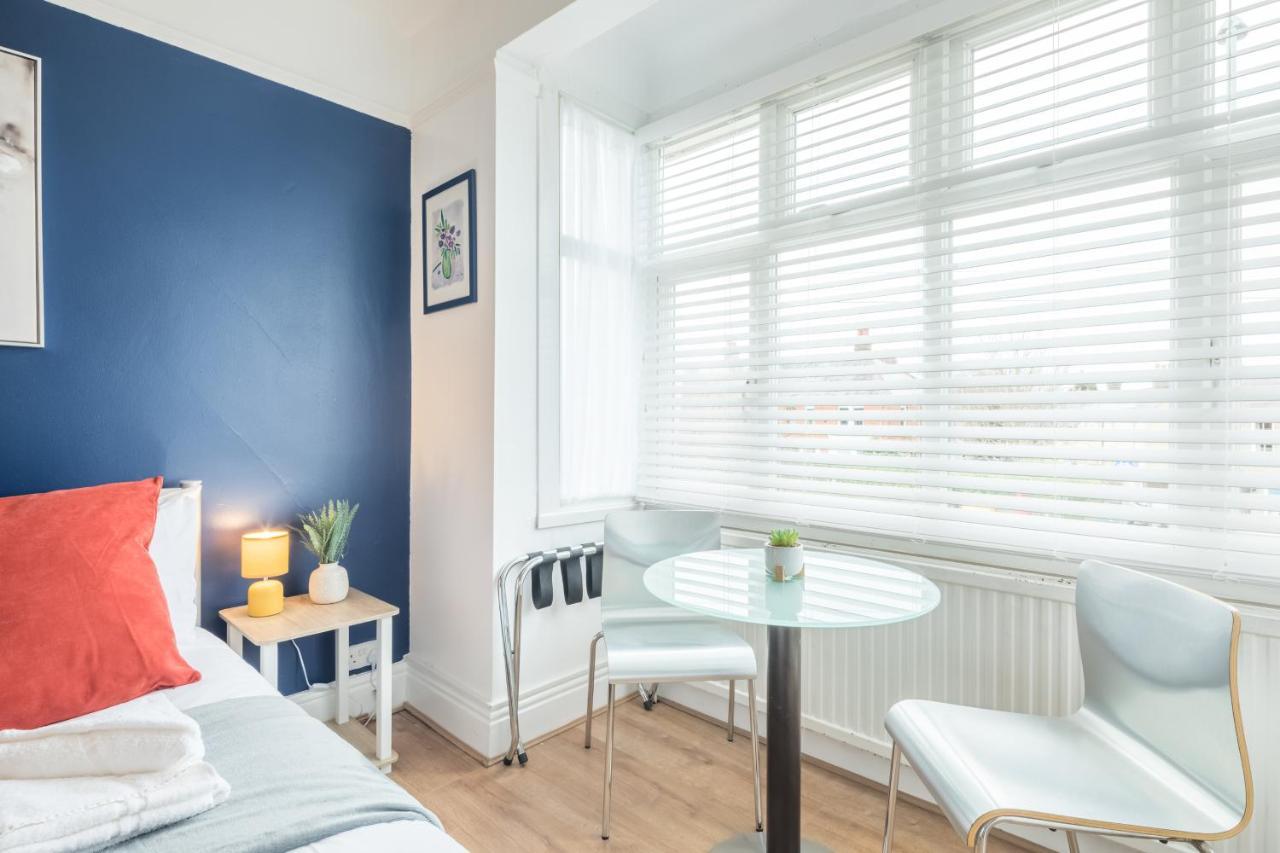 Private Room 4 With Kitchenette By Cb Stays No Minimum Stays CBG Extérieur photo
