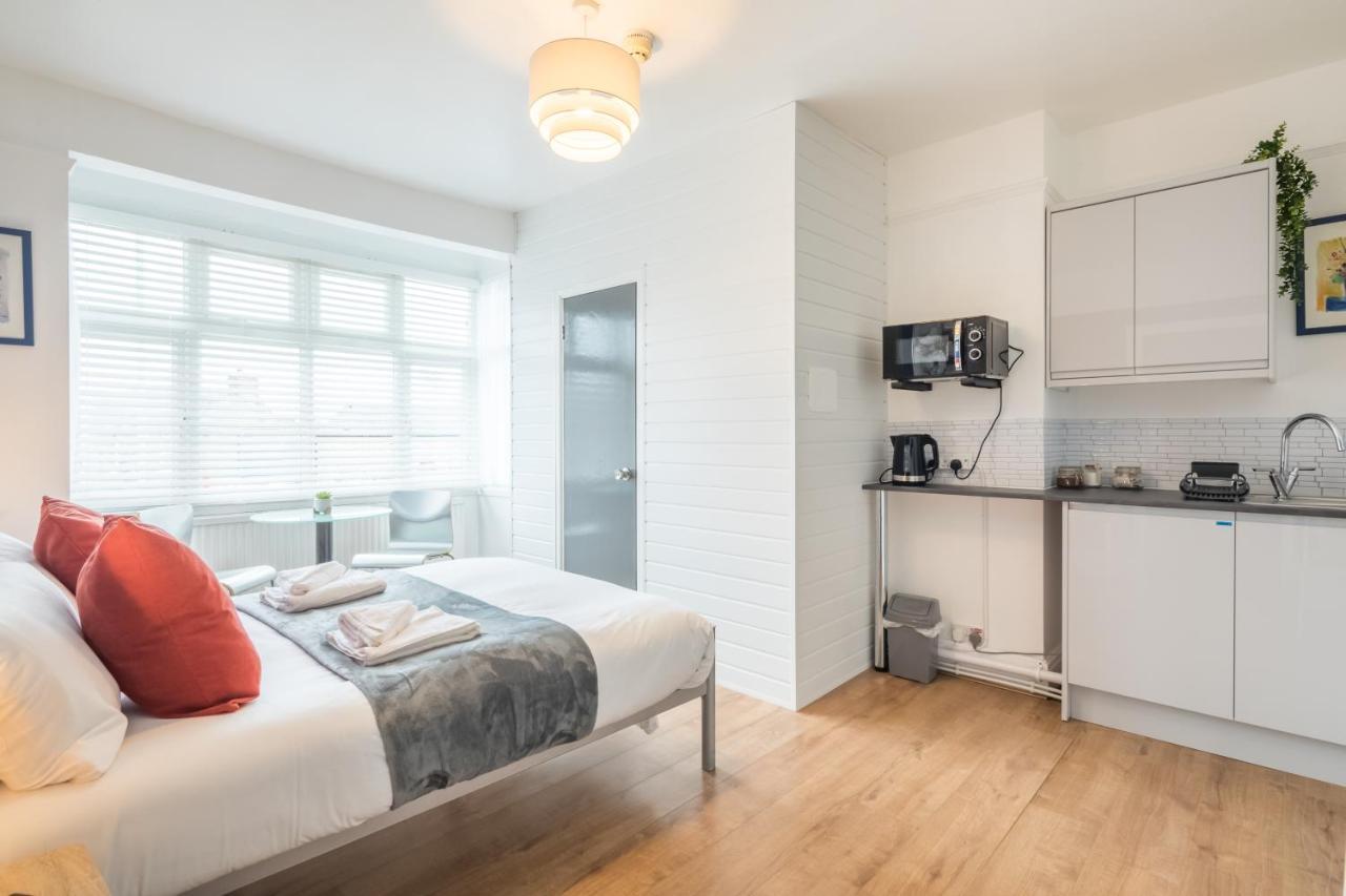 Private Room 4 With Kitchenette By Cb Stays No Minimum Stays CBG Extérieur photo